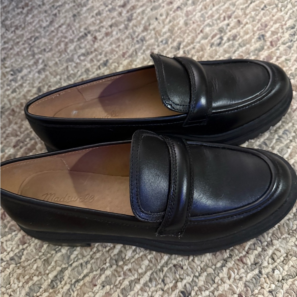 Like New Madewell Size 8 Bradley Lug Sole Leather Womens Loafers